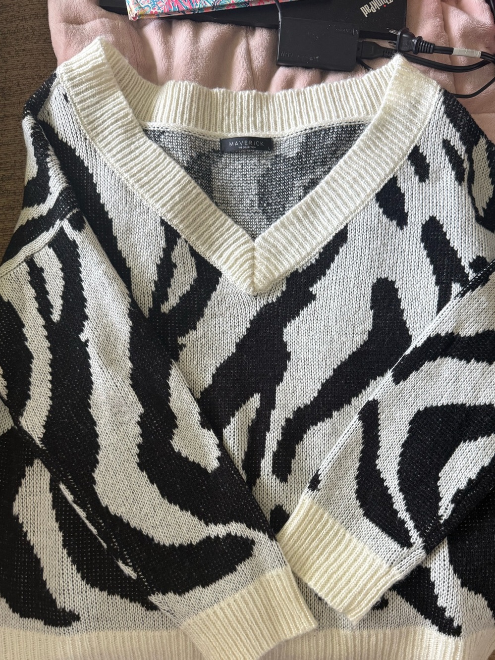 Maverick Off-the-Shoulder V-Neck Sweater in Black & Cream